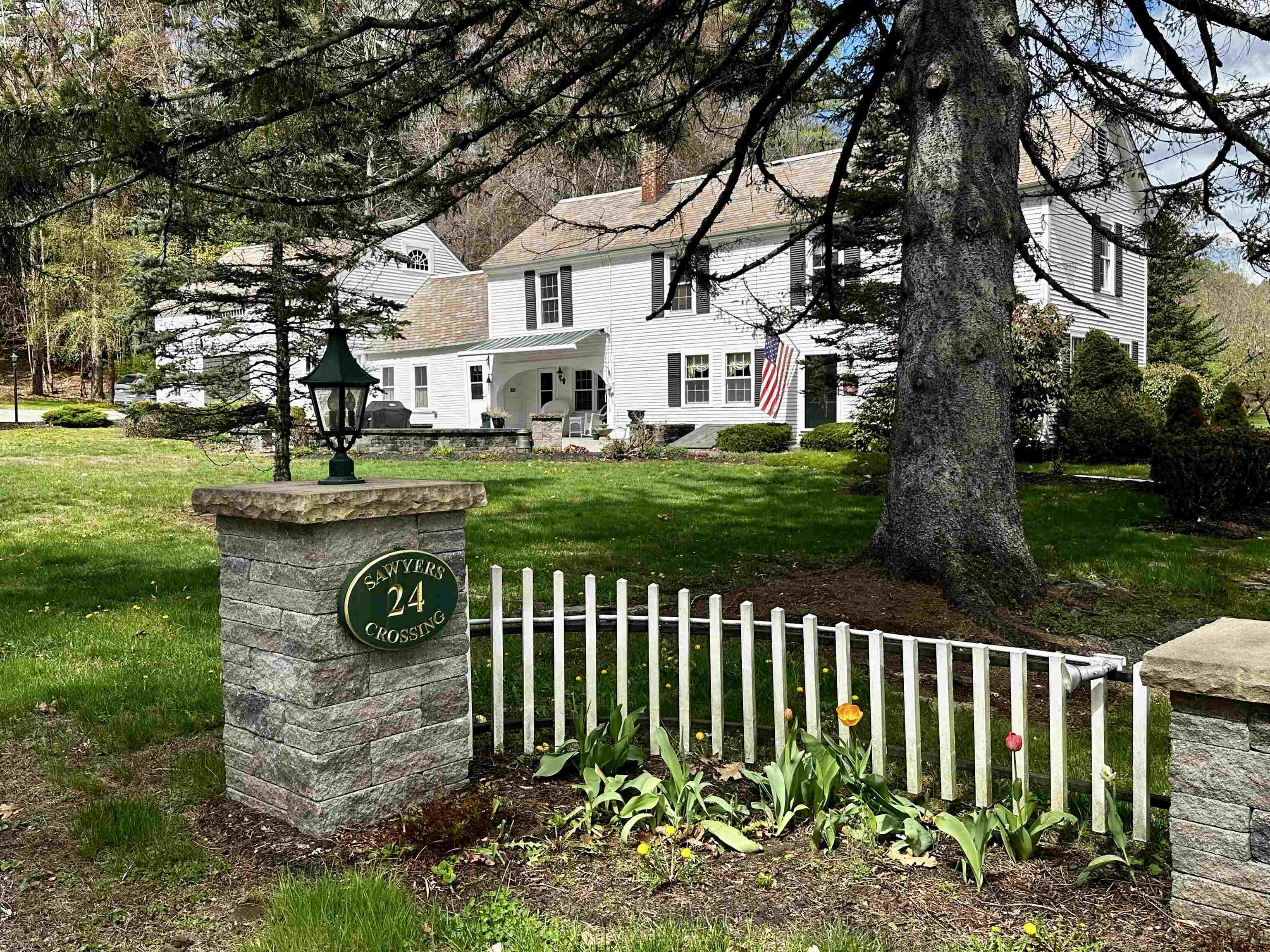 24 Sawyers Crossing Road