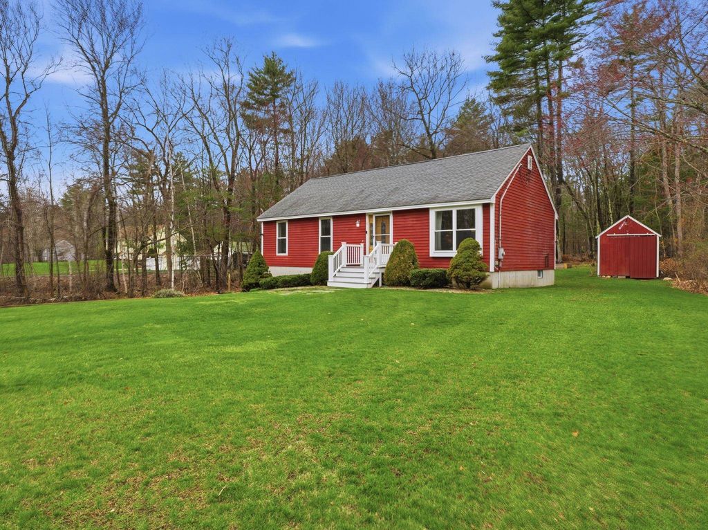 Photo of 5 Jericho Drive, Kingston, NH 03848 (MLS # 5084768)