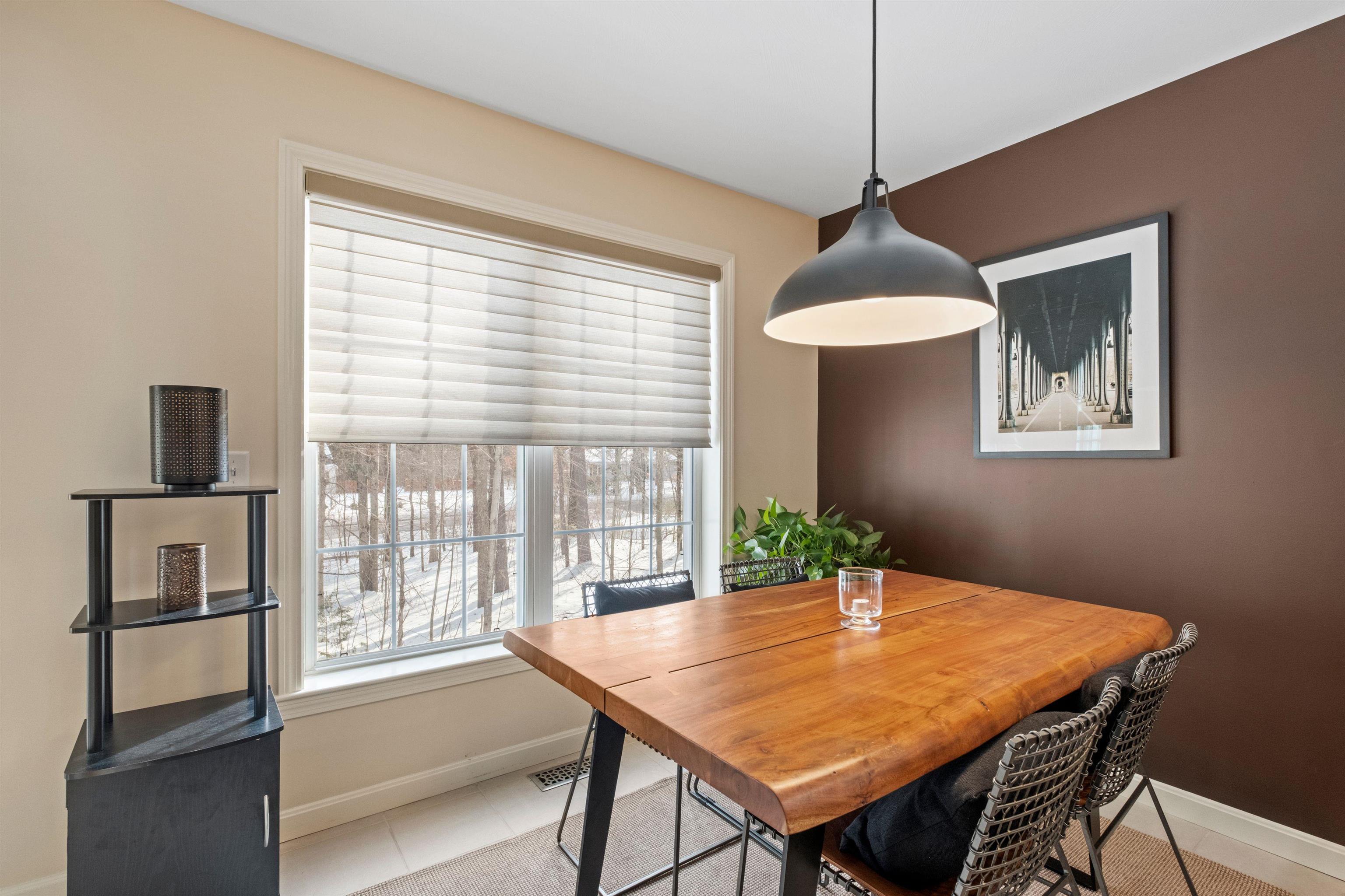 Concord, New Hampshire 03303, United States, 3 Bedrooms Bedrooms, ,2 BathroomsBathrooms,Residential,Pending,78220