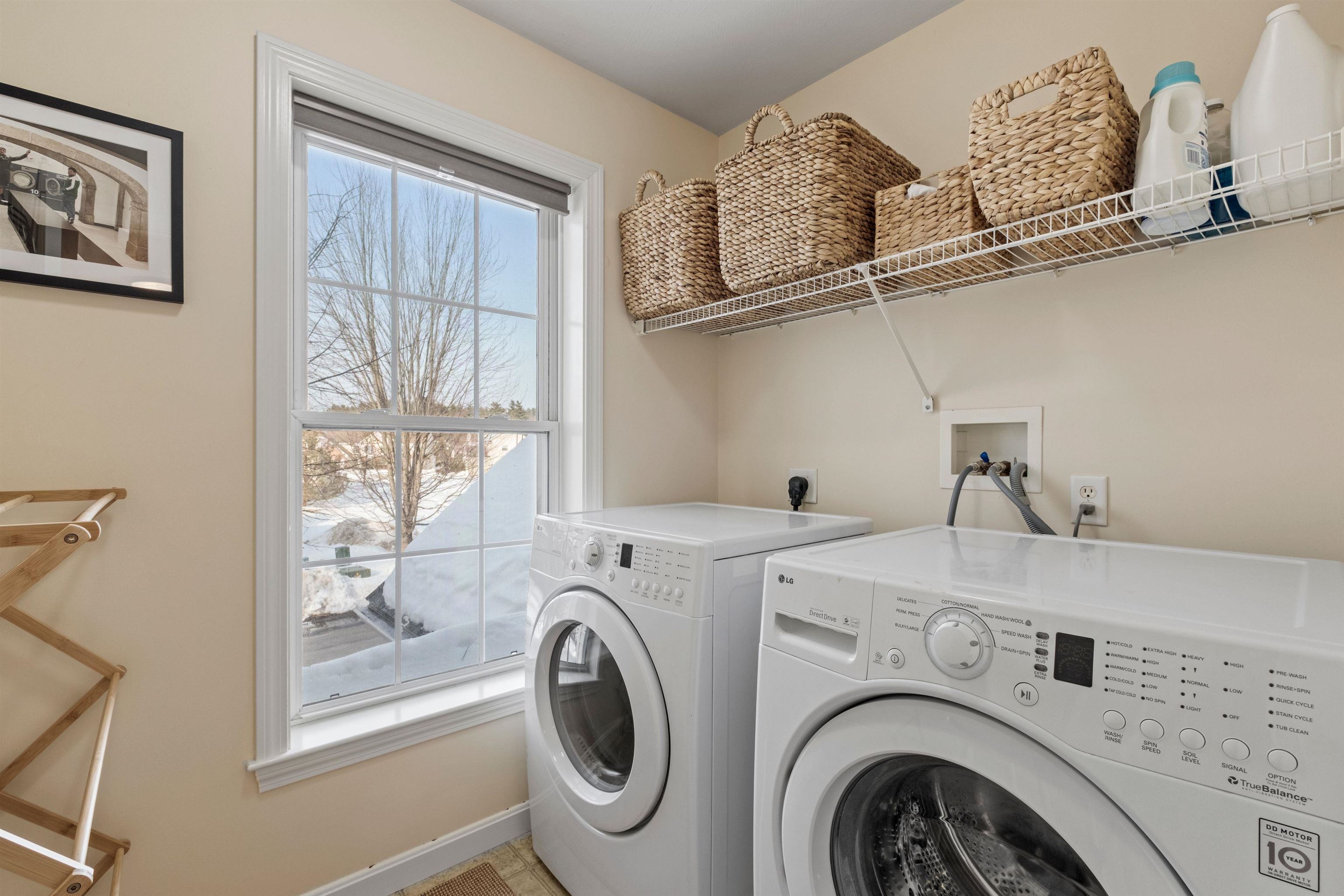 Concord, New Hampshire 03303, United States, 3 Bedrooms Bedrooms, ,2 BathroomsBathrooms,Residential,Pending,78220