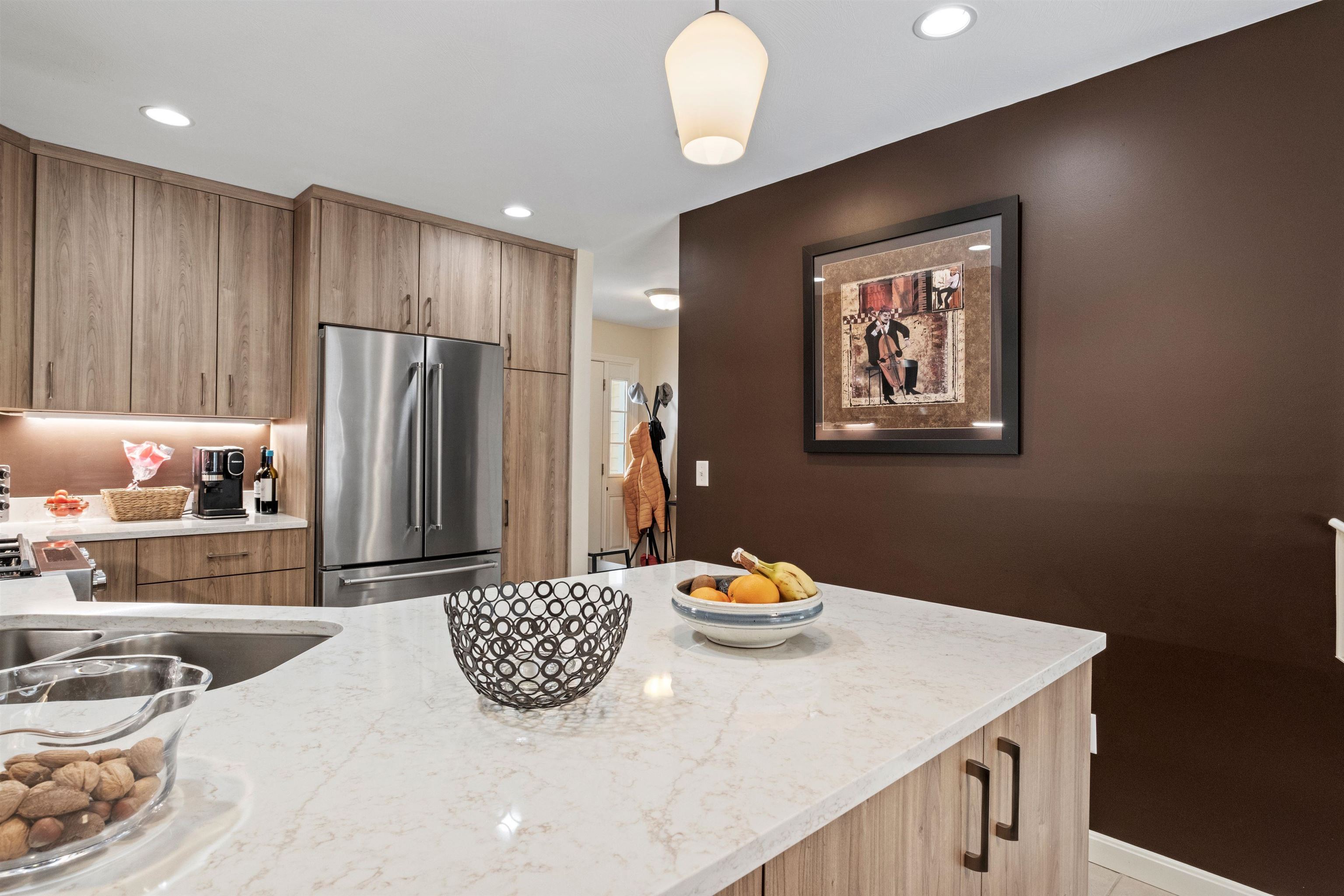 Concord, New Hampshire 03303, United States, 3 Bedrooms Bedrooms, ,2 BathroomsBathrooms,Residential,Pending,78220