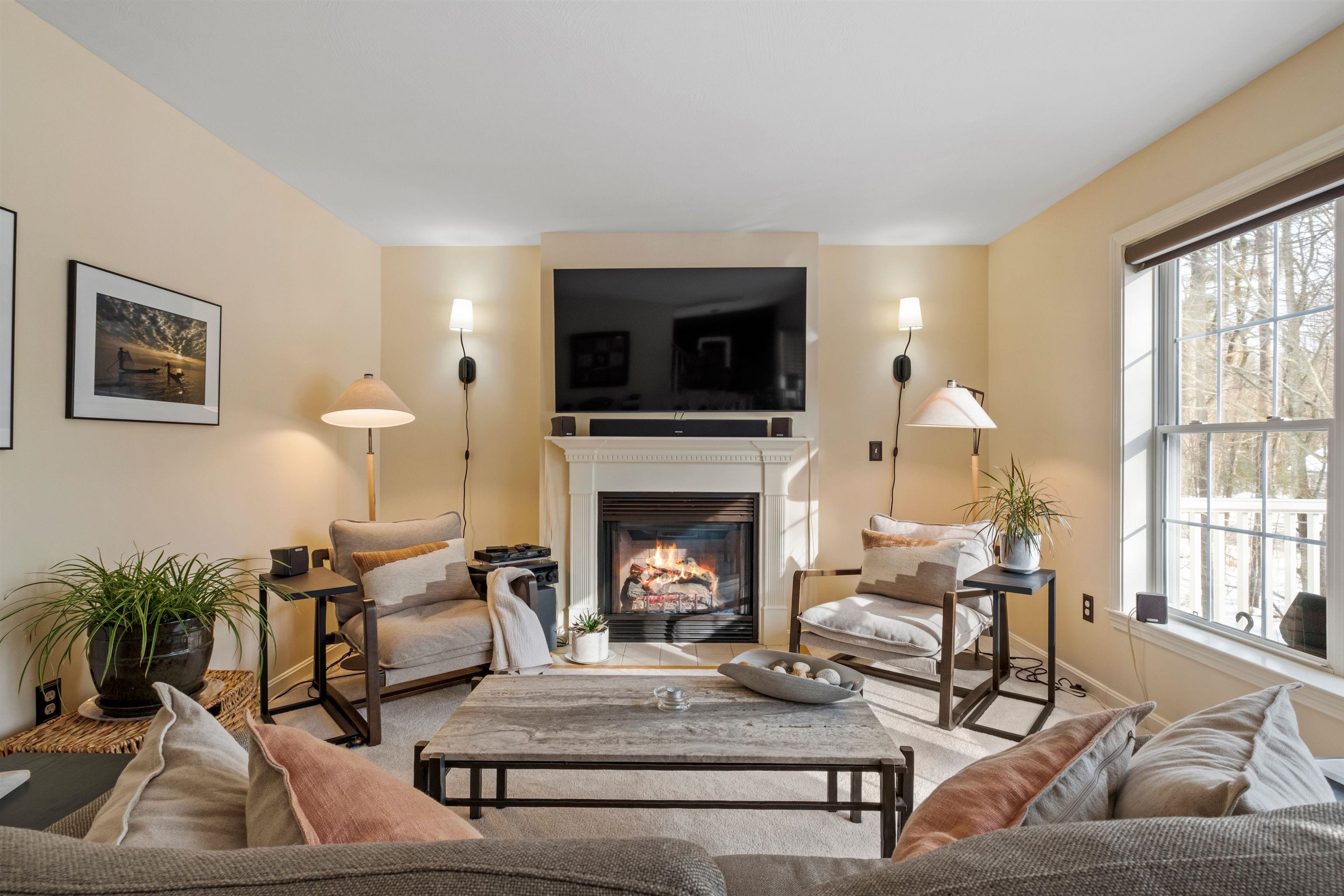 Concord, New Hampshire 03303, United States, 3 Bedrooms Bedrooms, ,2 BathroomsBathrooms,Residential,Pending,78220