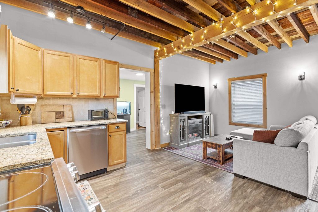 Photo of 142 Broadway #3, Dover, NH 03820 (MLS # 5081619)