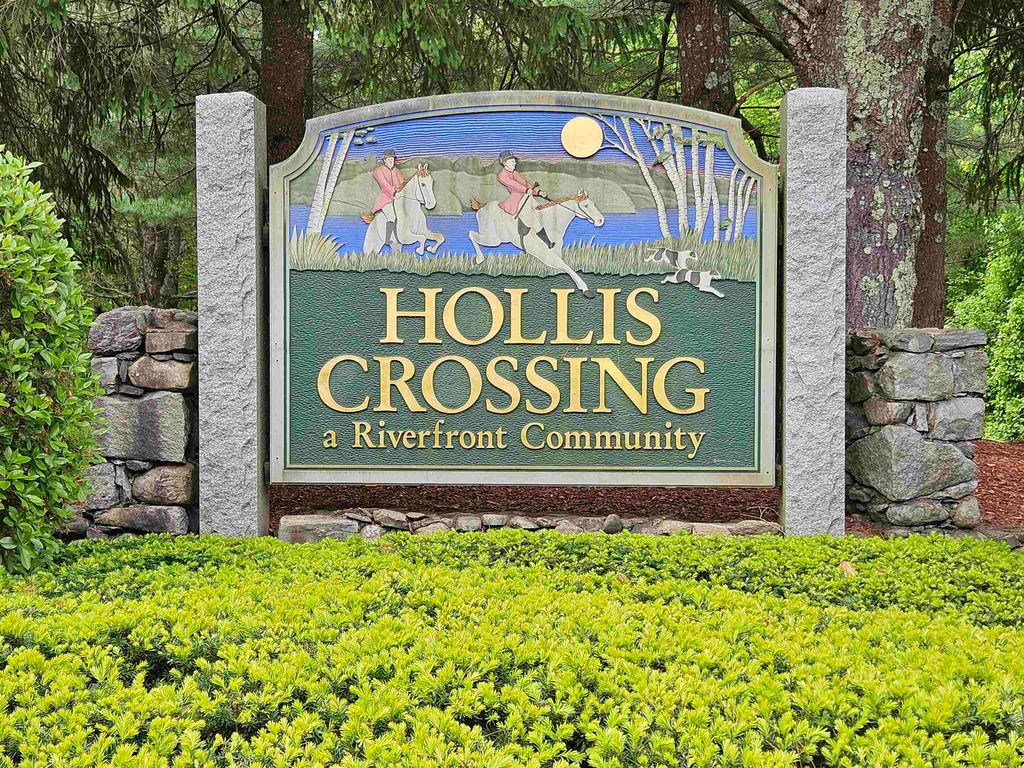 Photo of 76 Bartemus Trail, Nashua, NH 03062 (MLS # 5068445)