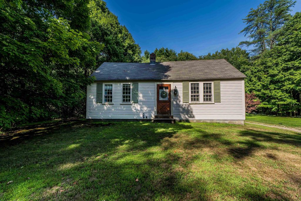 Photo of 50 King Road, Chichester, NH 03258 (MLS # 5053897)