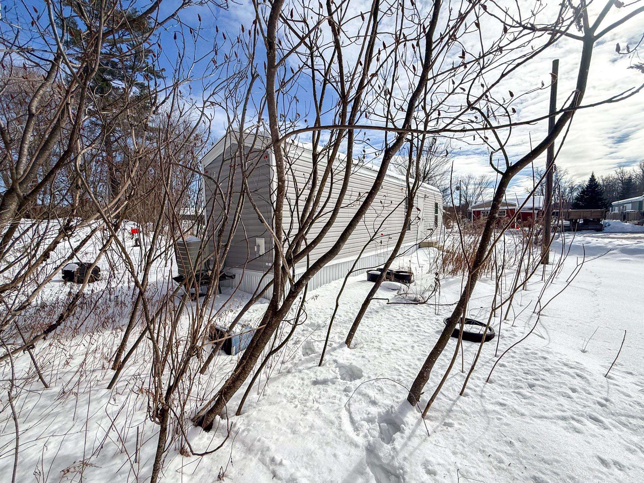 82 Whistlestop Way 10