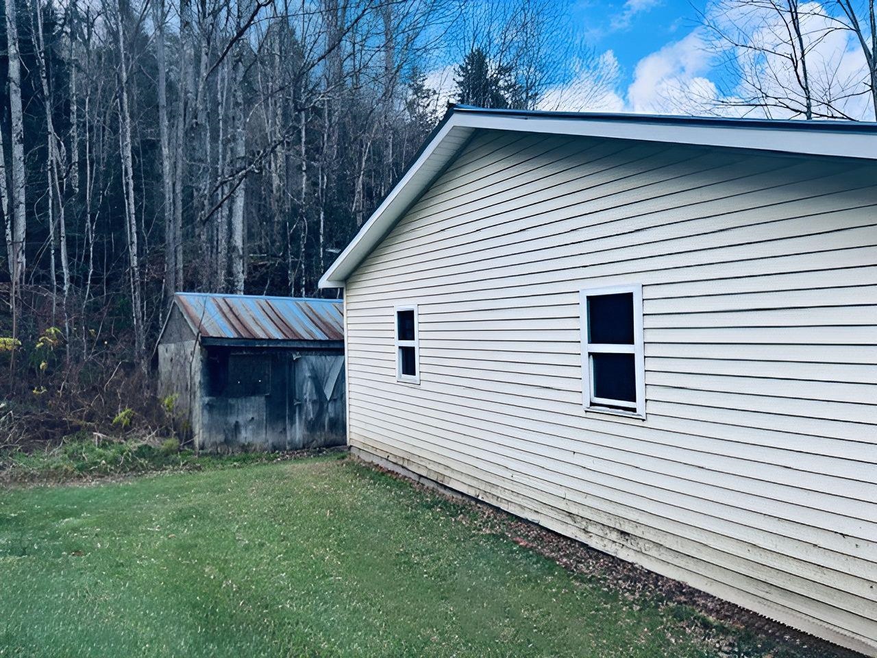 203 Tunnel Brook Road