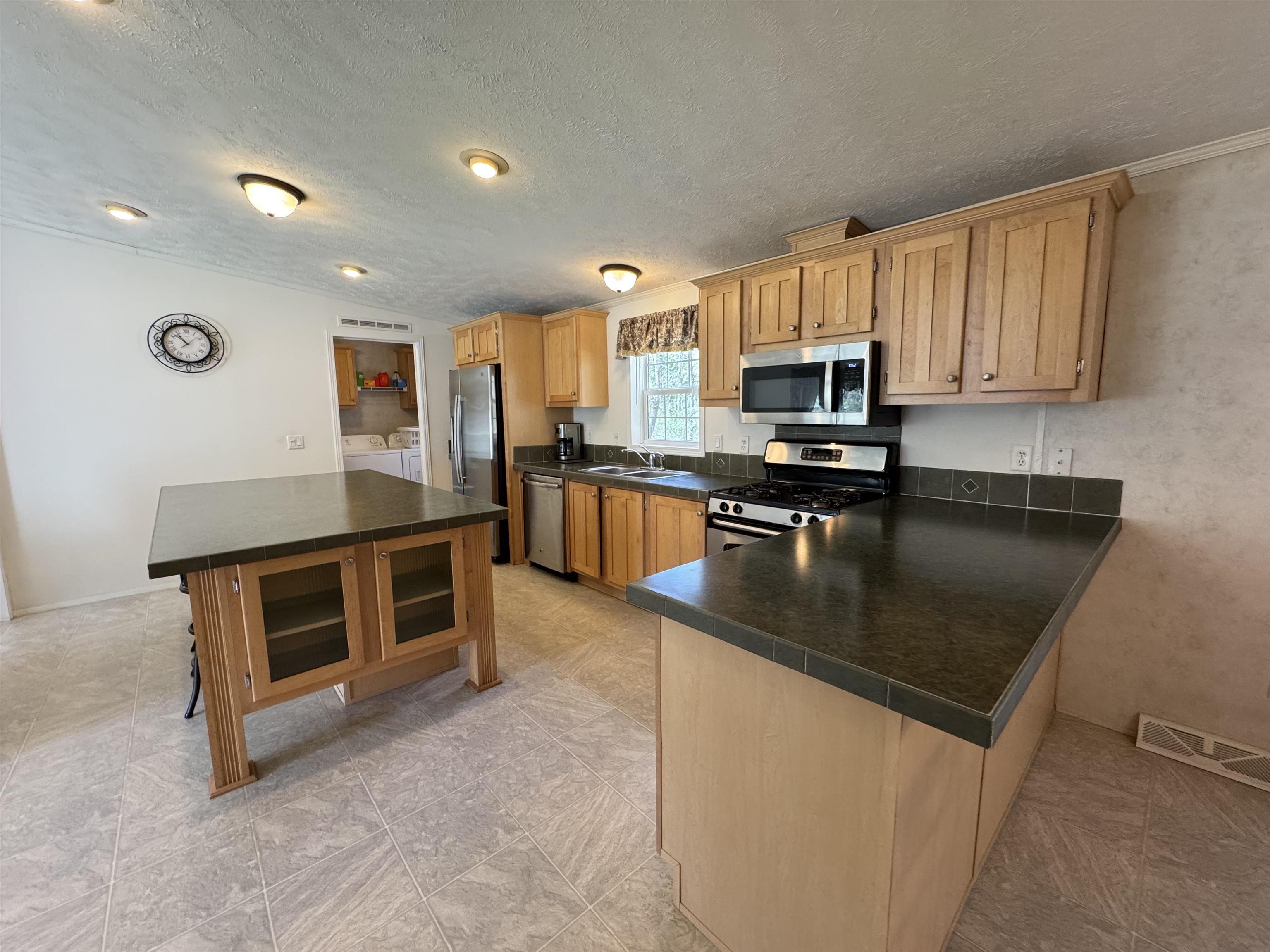 1817 Scottsville Road