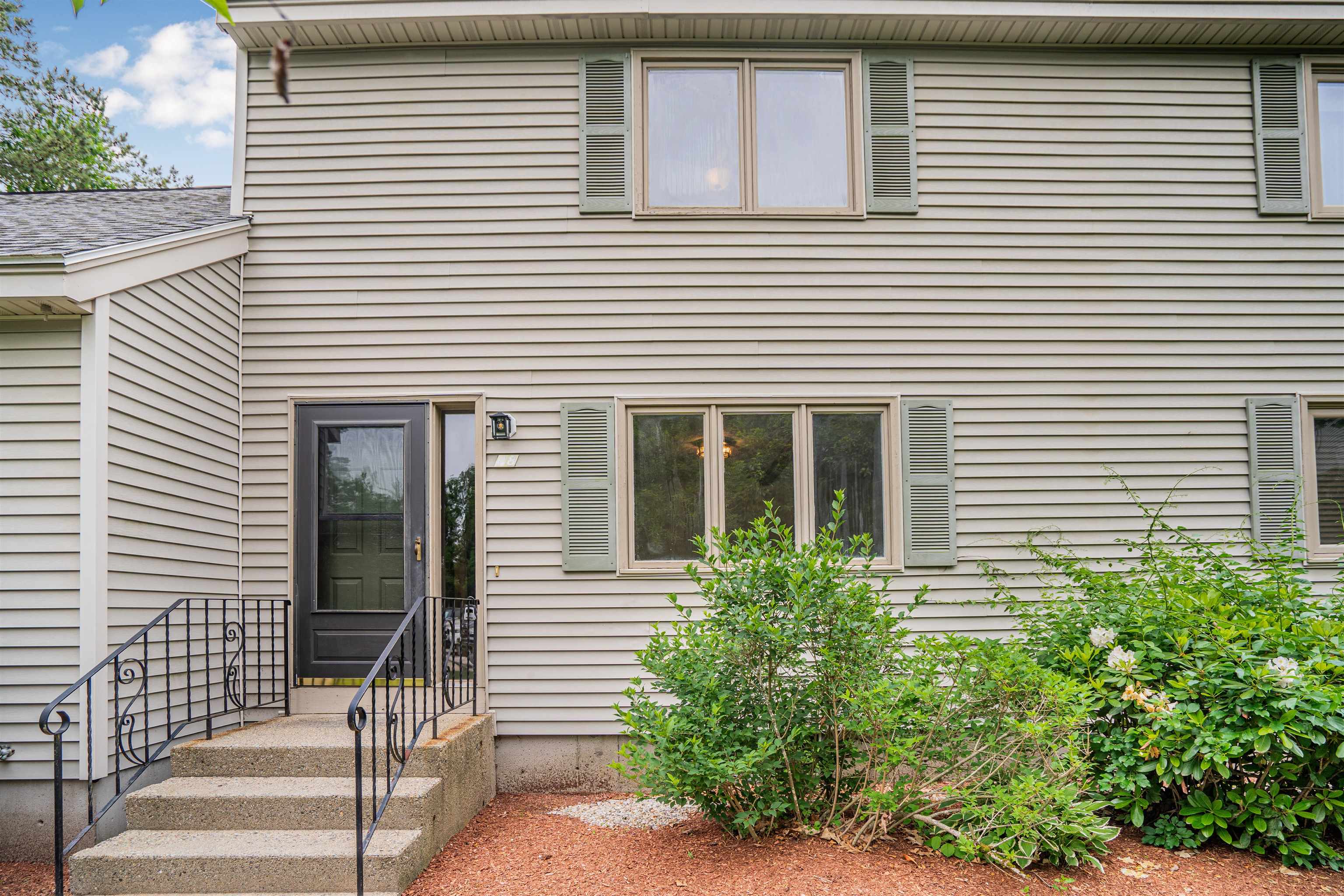 48 Eastmeadow Way