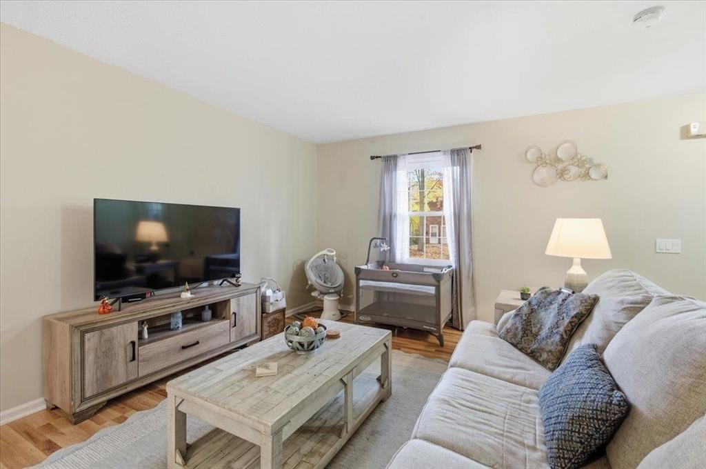 425 Dorset Street 21