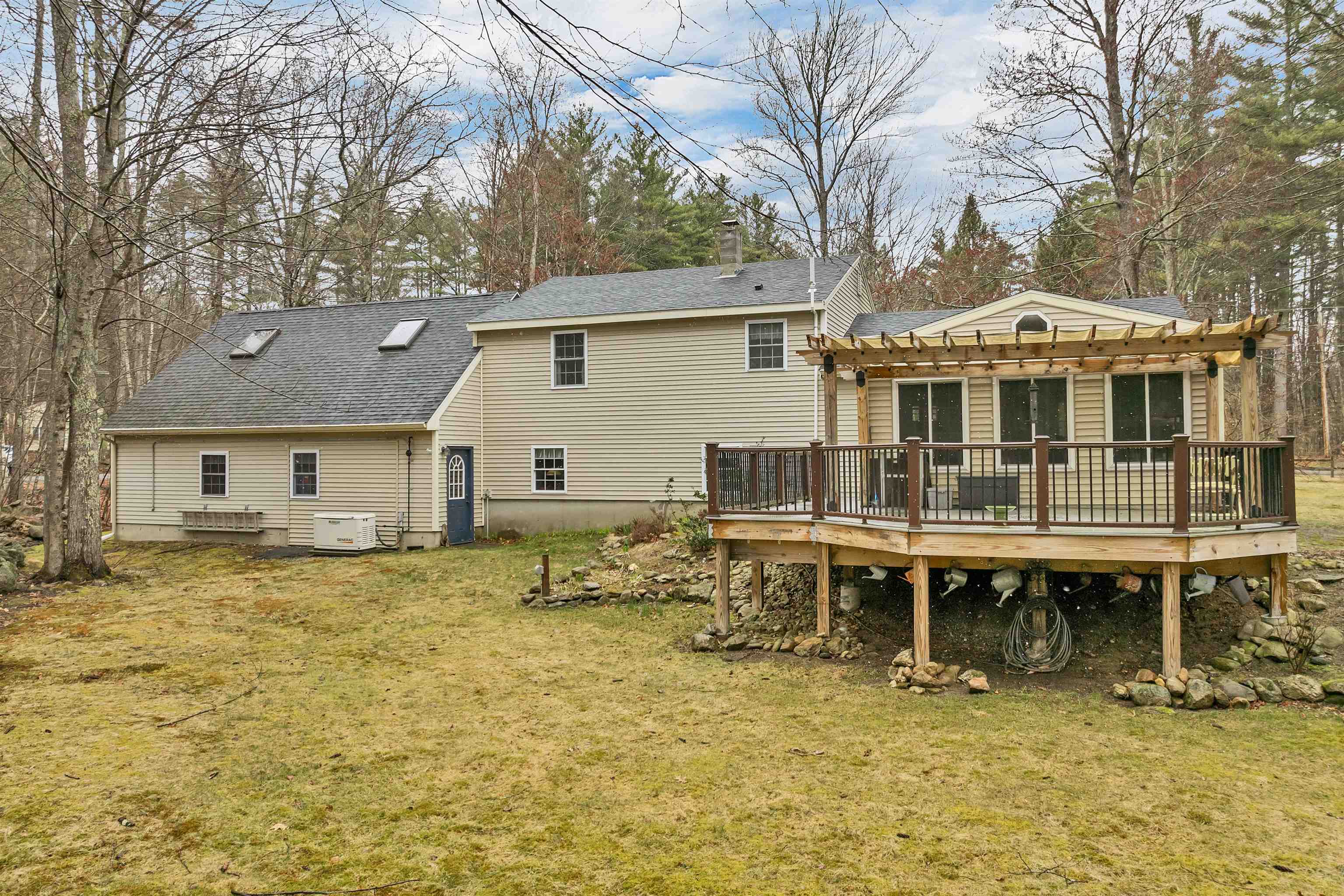 65 Hunter Lane