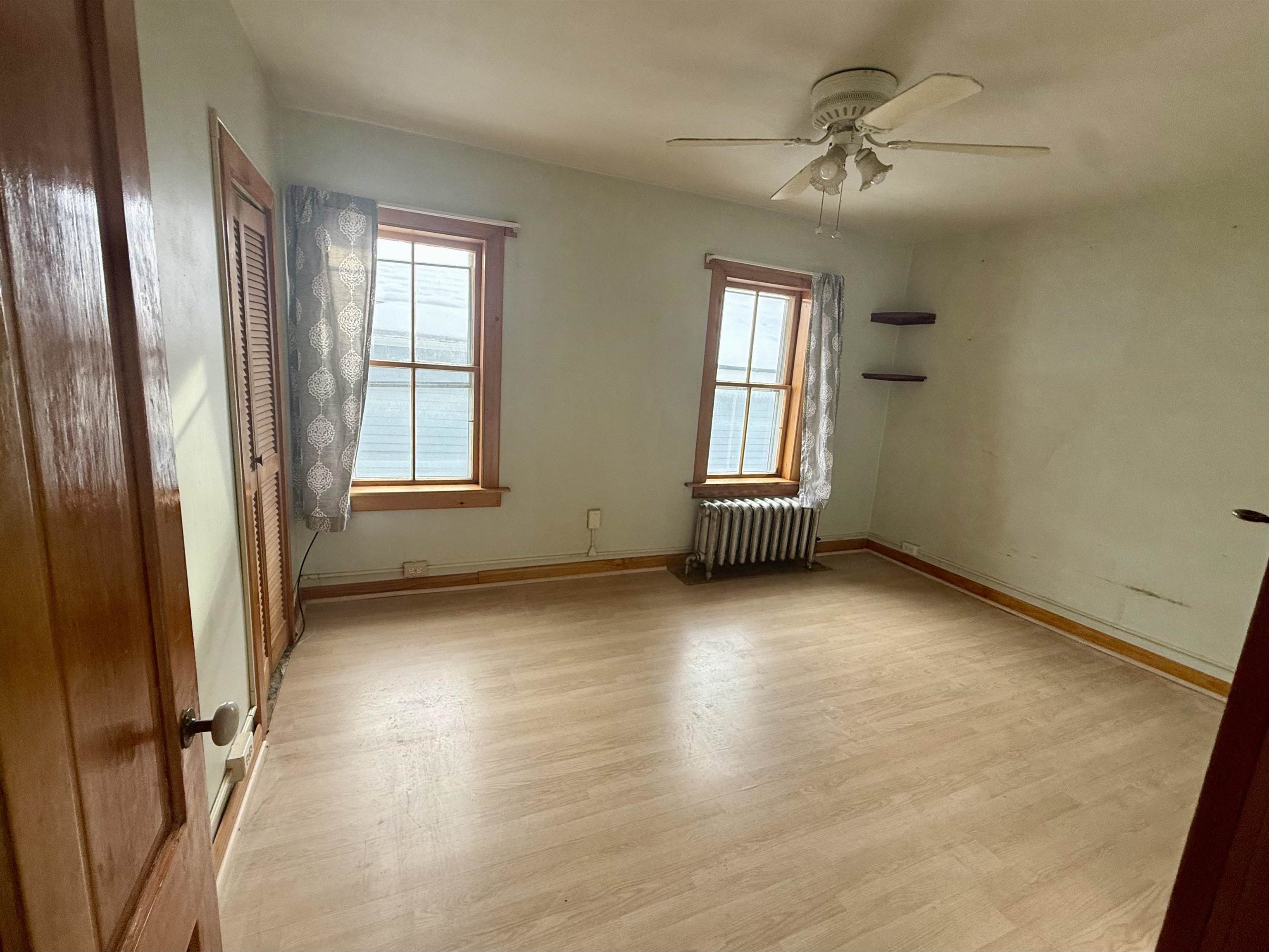 Burlington, Vermont 05401, United States, 3 Bedrooms Bedrooms, ,2 BathroomsBathrooms,Residential,Active,254335