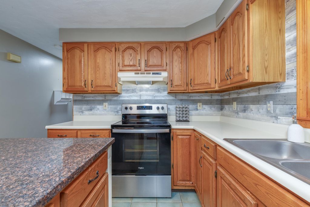 Photo of 103 Hillside Drive, Henniker, NH 03242 (MLS # 5056028)