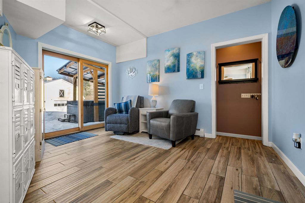 Photo of 11 Liberty Street, Salem, NH 03079 (MLS # 5075080)