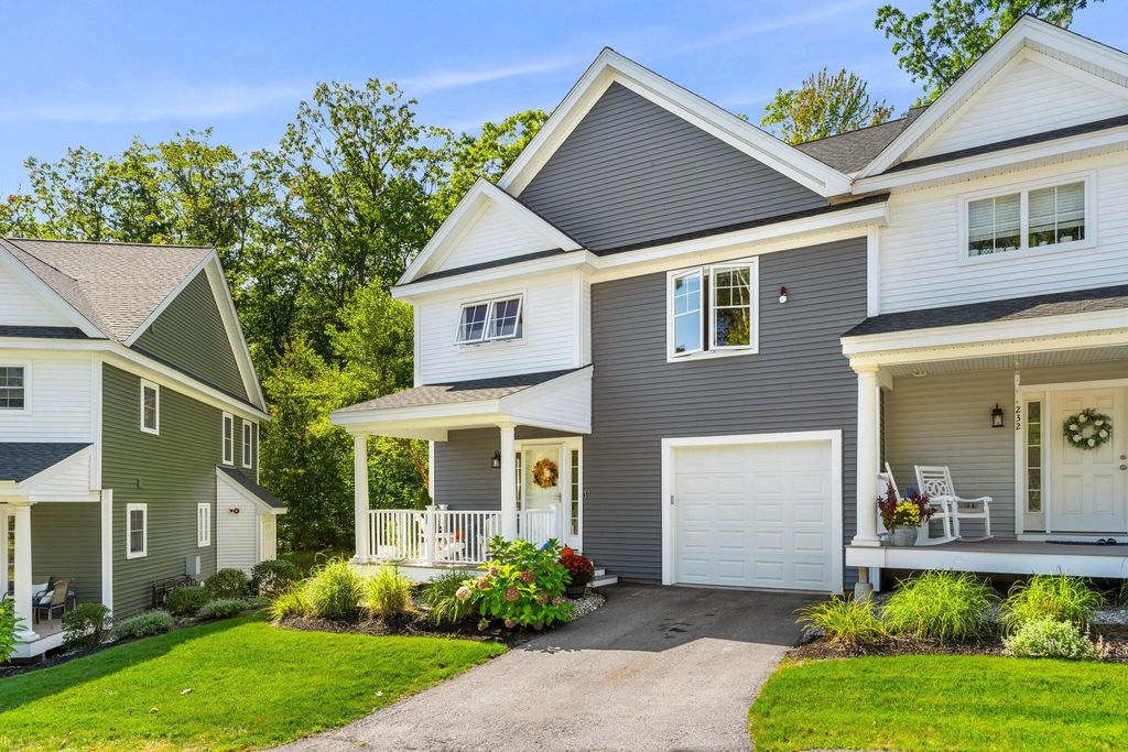 Photo of 230 Knollwood Way, Manchester, NH 03102 (MLS # 5063034)