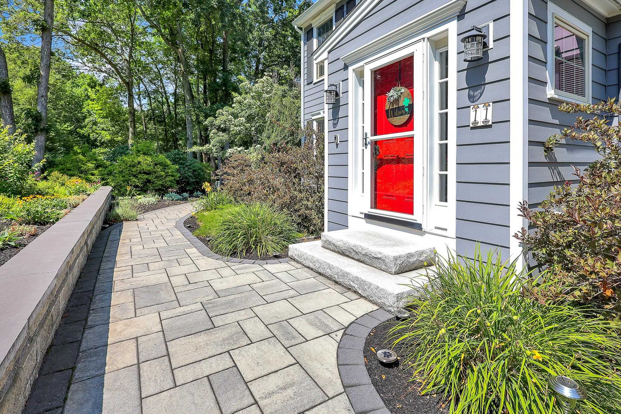 11 Montgomery Farm Road