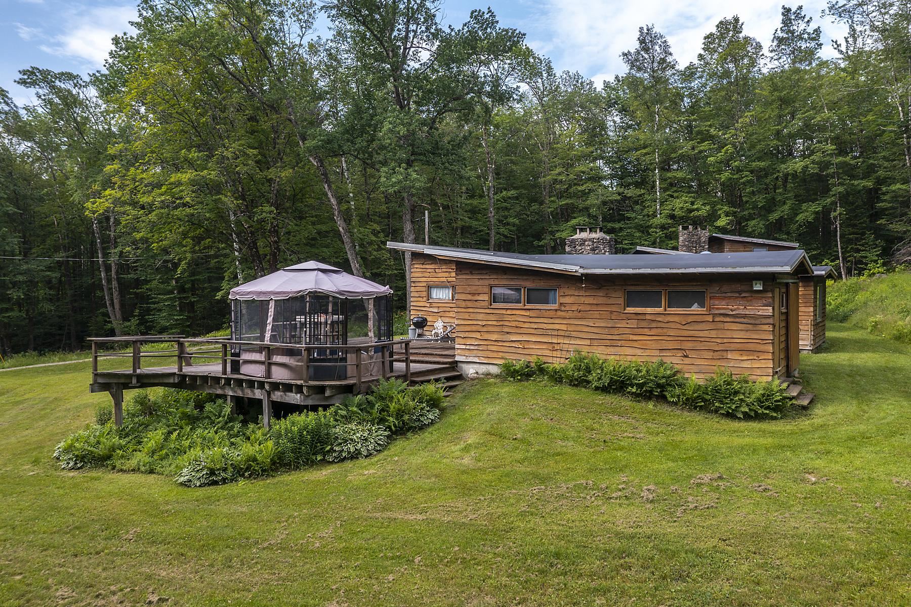 2588 Vermont Route 11