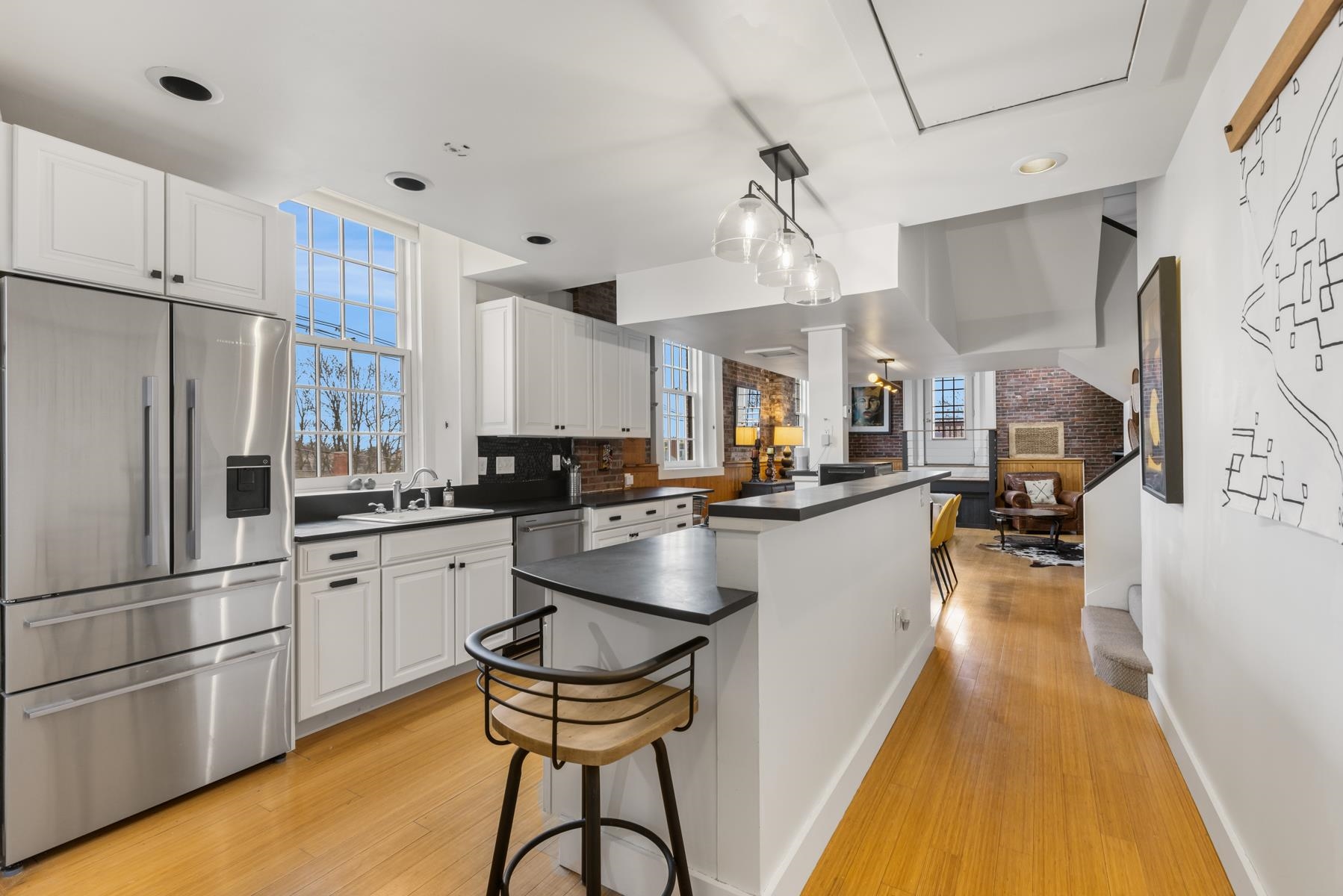 348 Maplewood Avenue 4