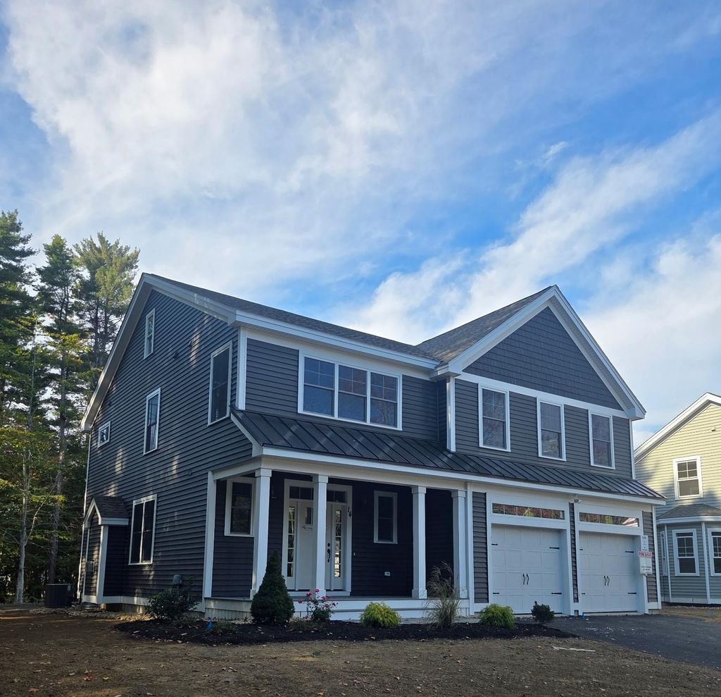 Photo of 14 Birch Street, Portsmouth, NH 03801 (MLS # 5029258)