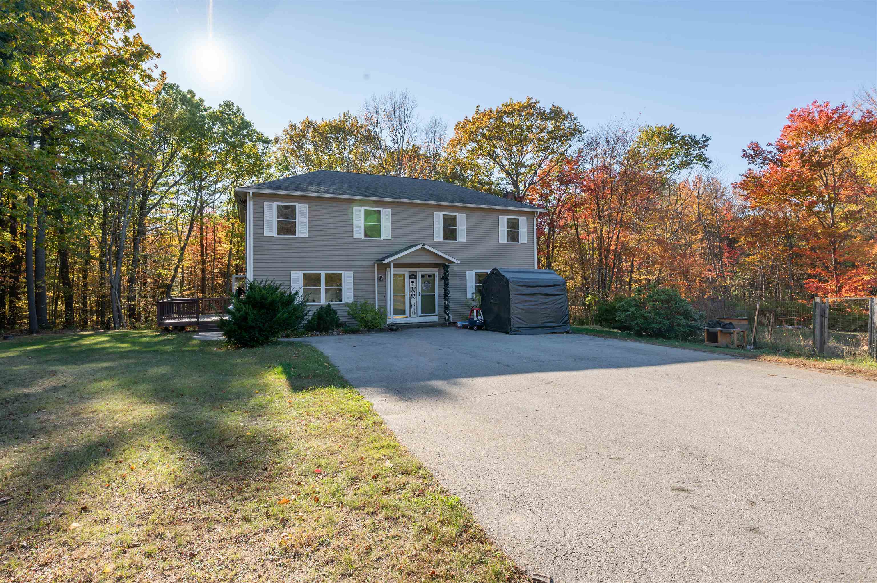 562 Third Range Road A/B