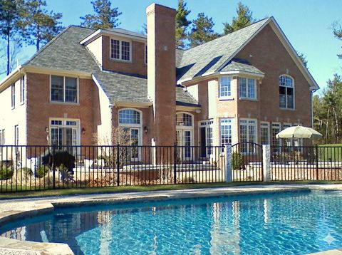 6 Esther Drive Bedford NH 03110