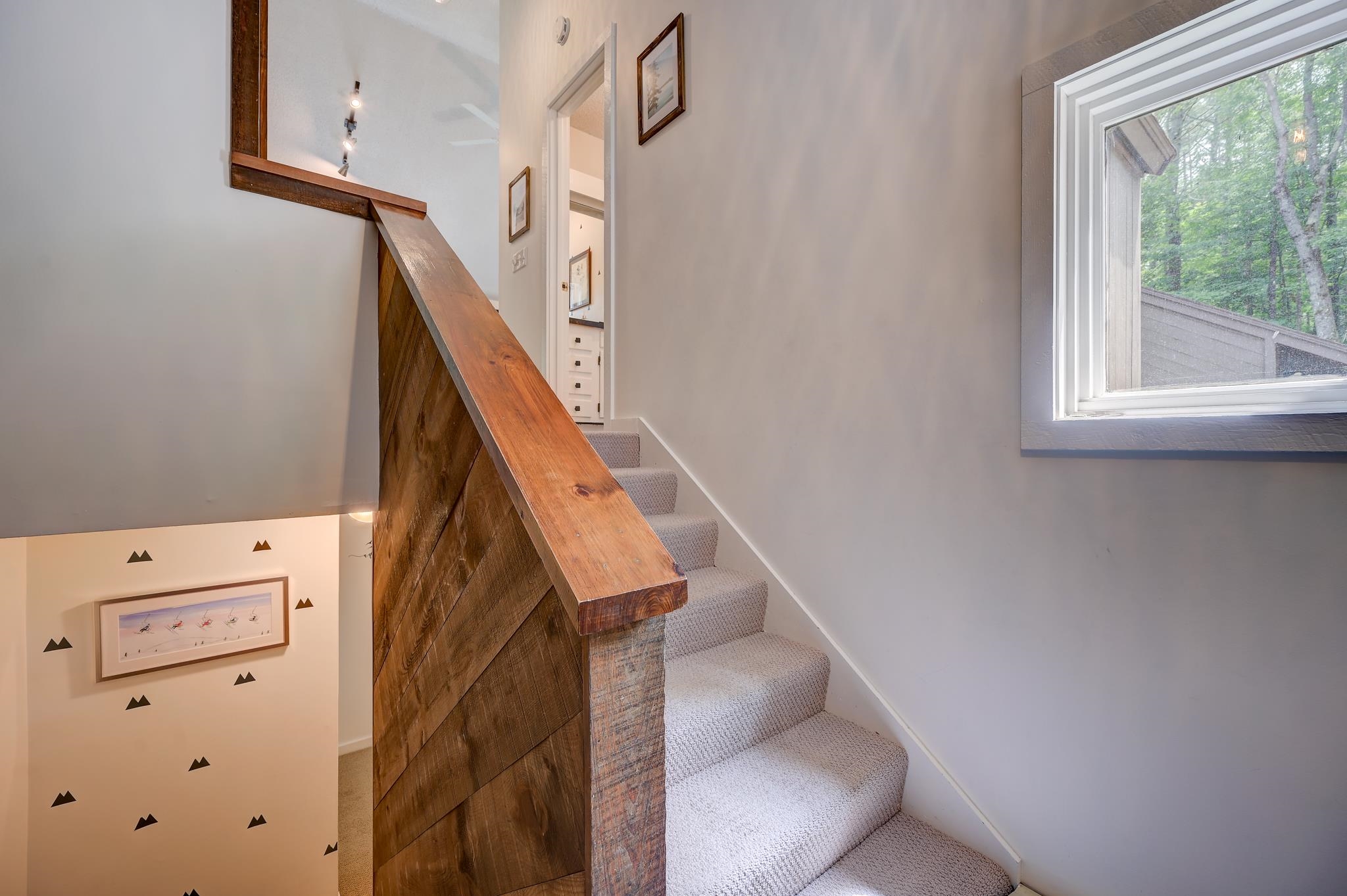 6 Woodland Pines Road