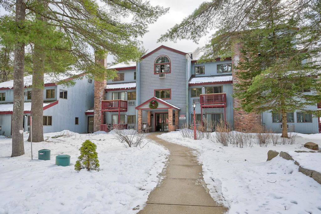 Photo of 8 River Run Drive #H, Bartlett, NH 03812 (MLS # 5069182)