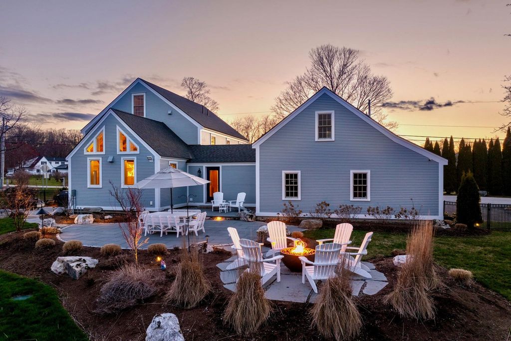 Photo of 24 Great Bay Road, Greenland, NH 03840 (MLS # 5062554)