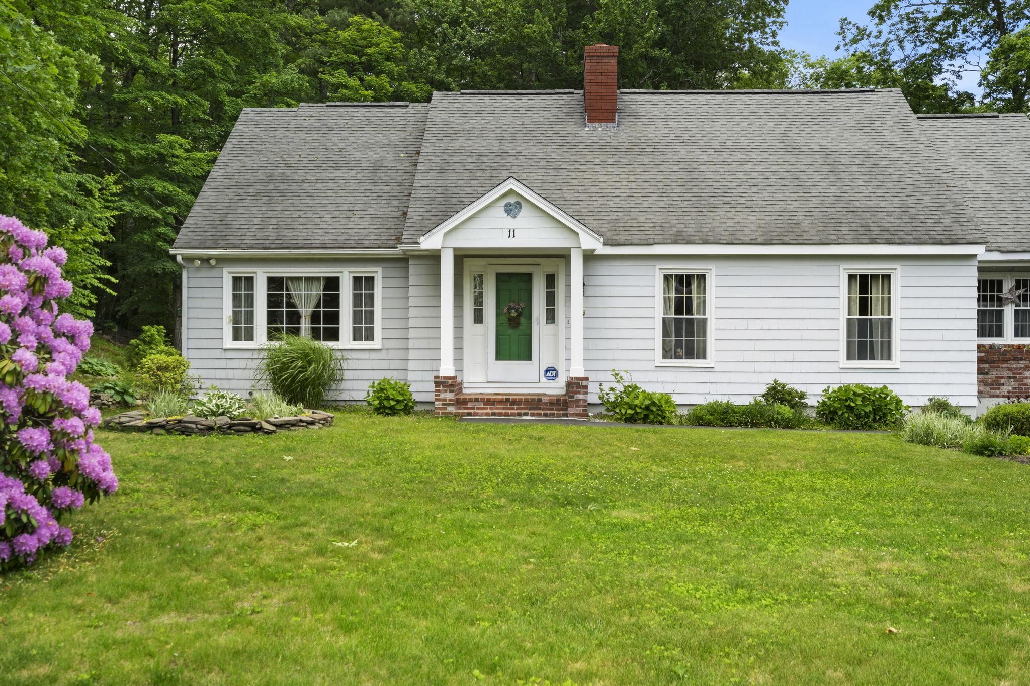 11 Dunbarton Drive