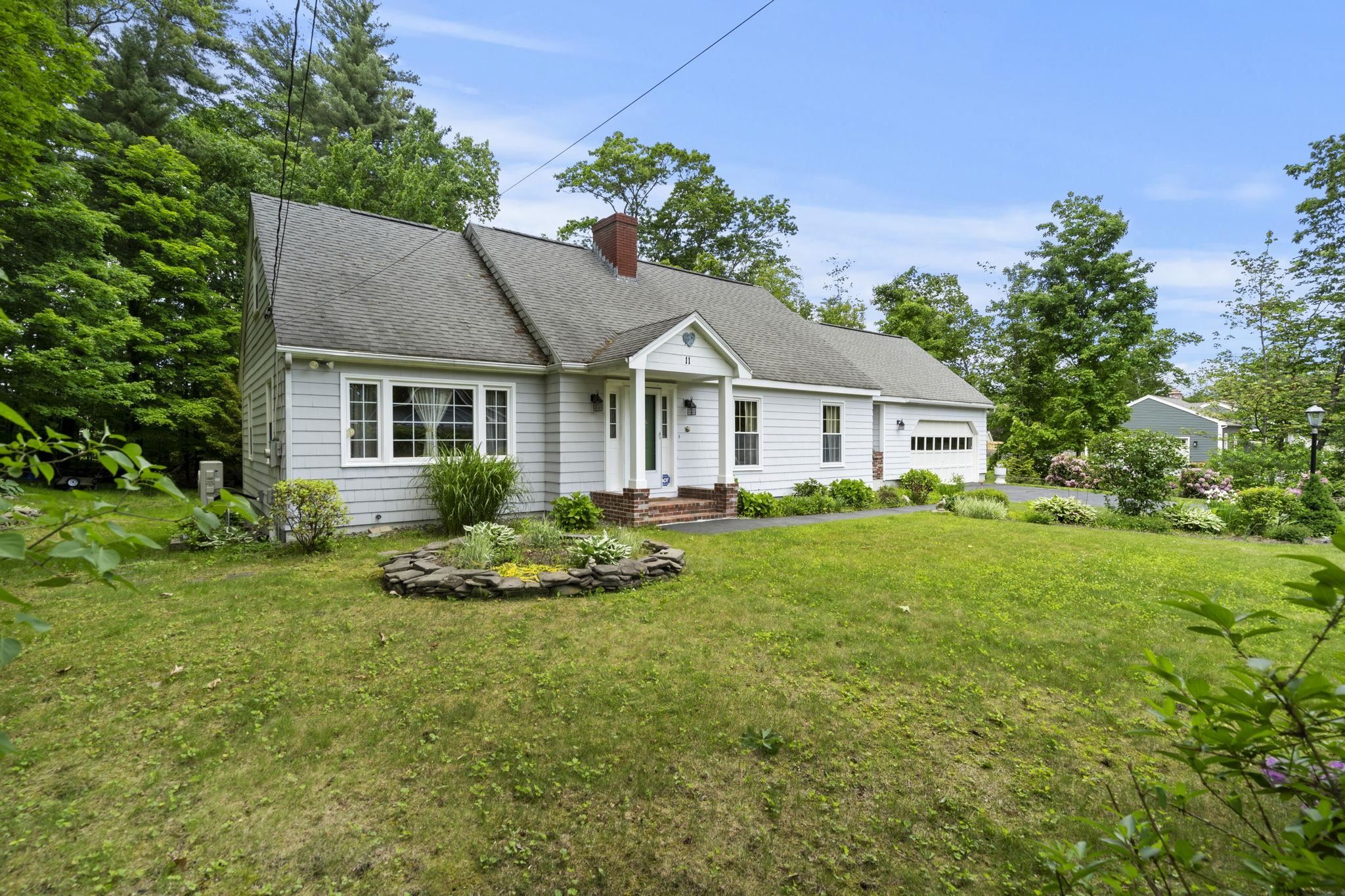 11 Dunbarton Drive