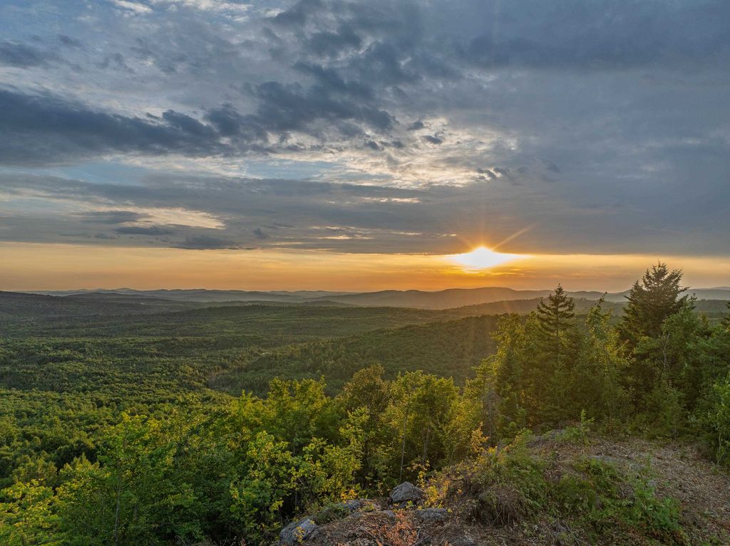 Photo of 000 Ledgewood Drive #9.8, Bethlehem, NH 03574 (MLS # 5050220)