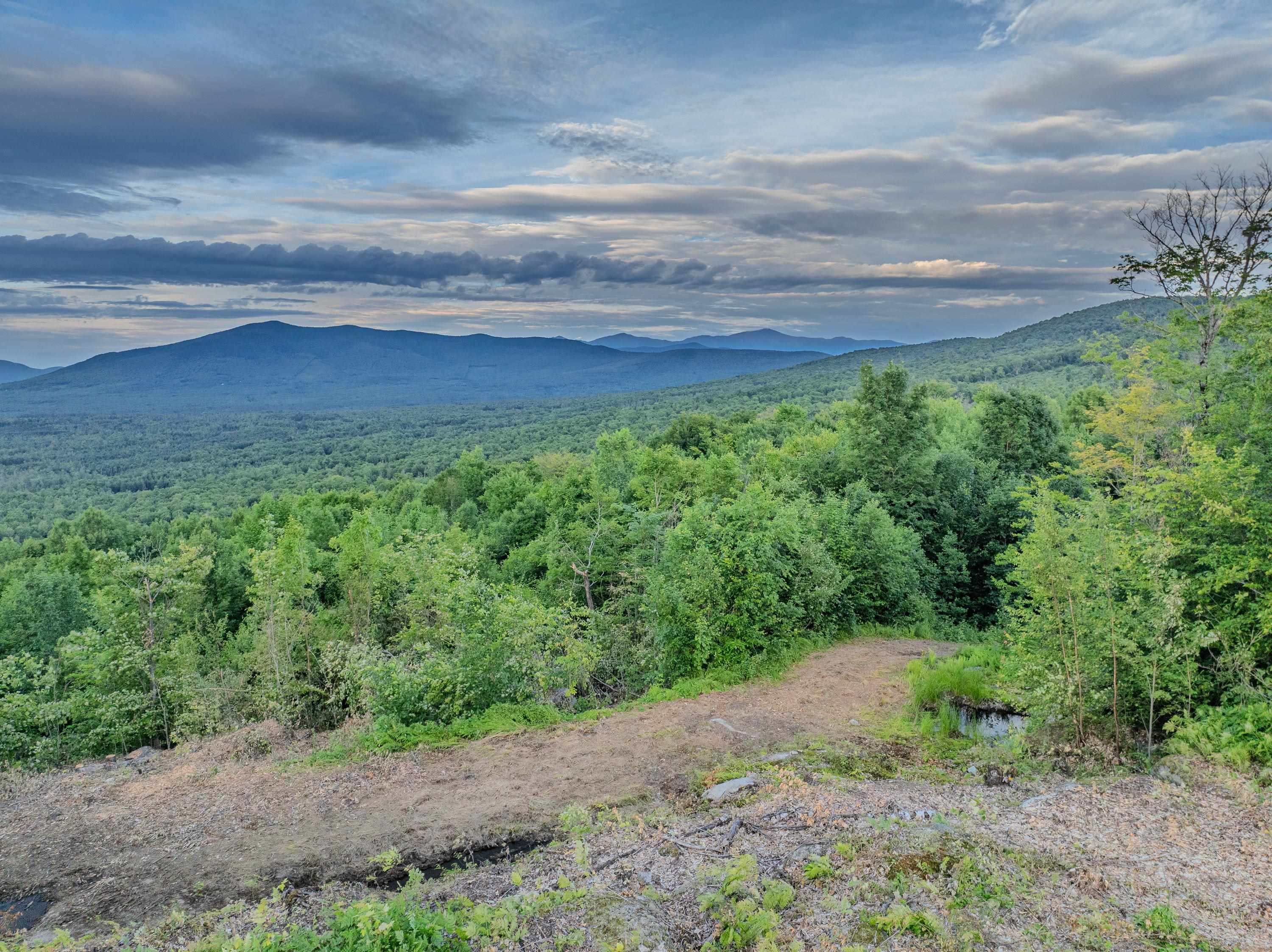 000 Ledgewood Drive 9.8