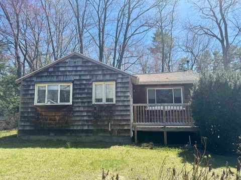 Photo of 40 Riverside Drive, Fremont, NH 03044 (MLS # 5085639)