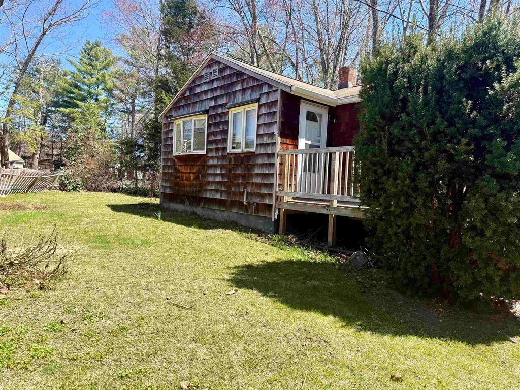 Photo of 40 Riverside Drive, Fremont, NH 03044 (MLS # 5085639)