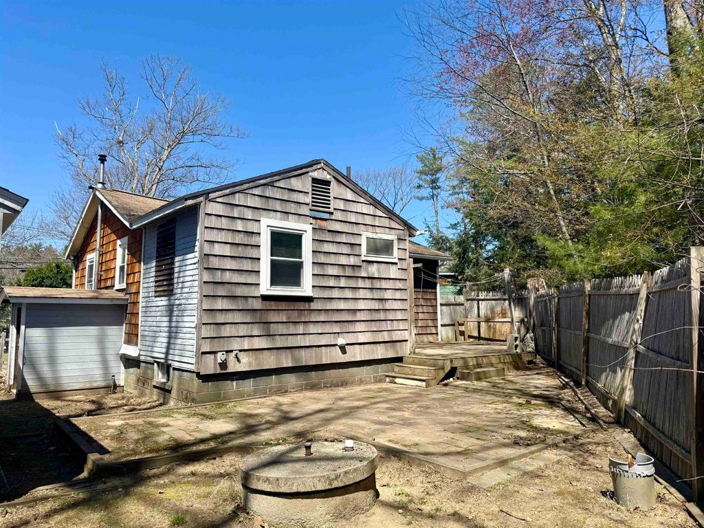 Photo of 40 Riverside Drive, Fremont, NH 03044 (MLS # 5085639)