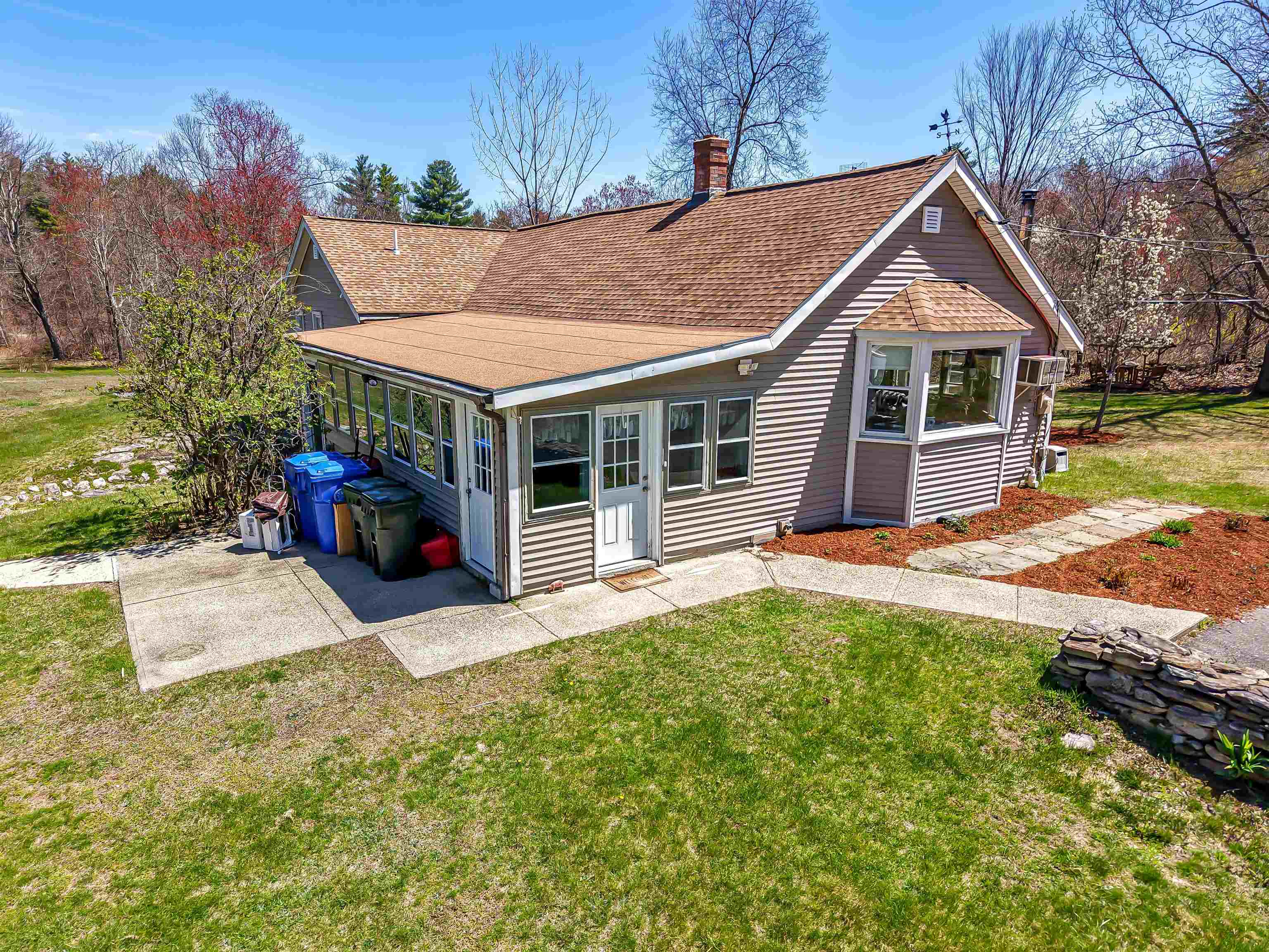 84 Hovey Road