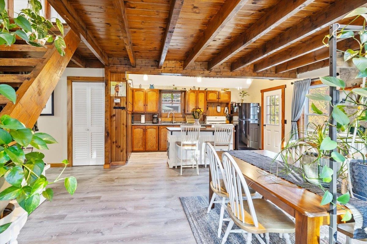 2700 French Hill Road