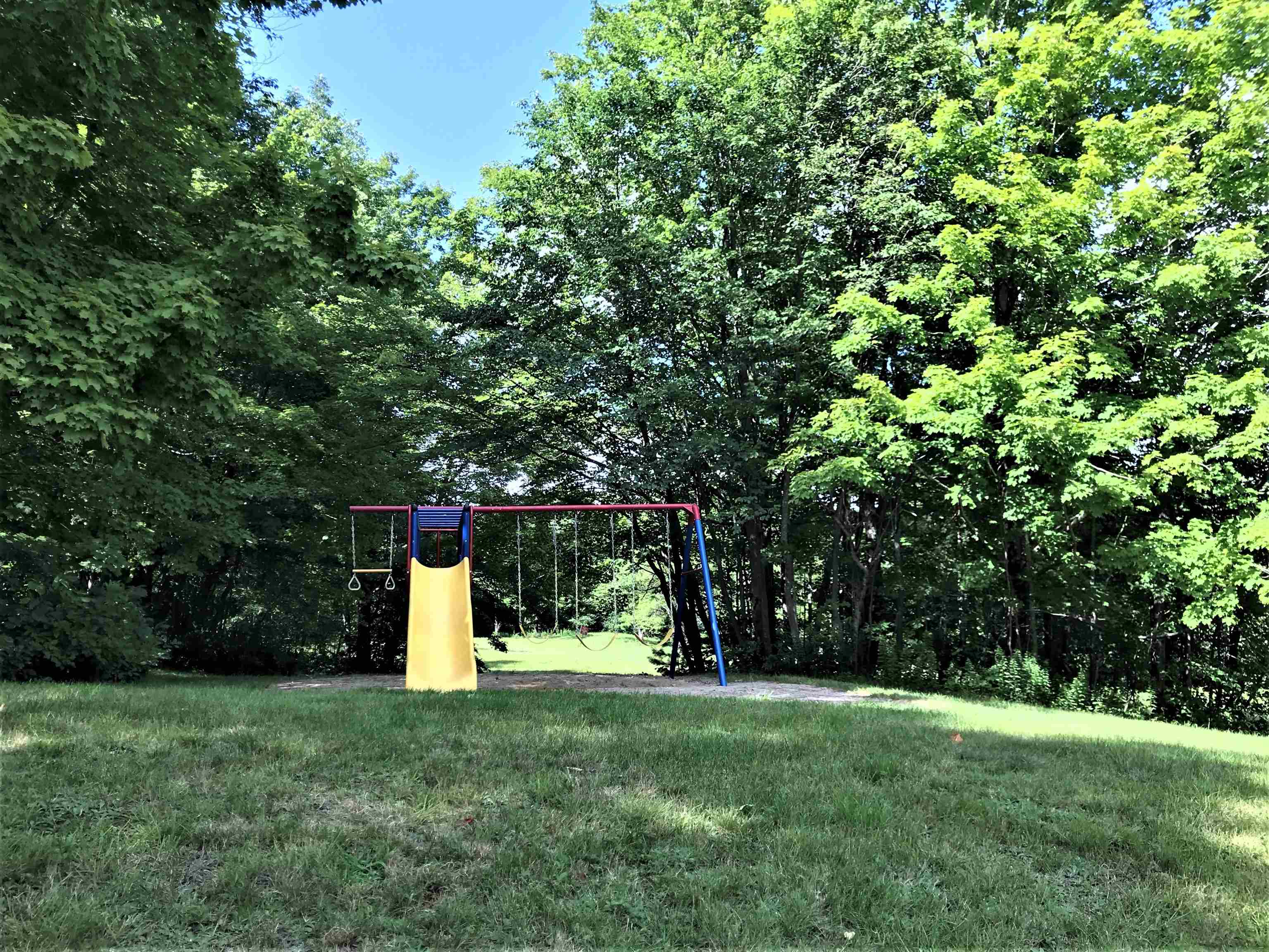 28 Upper Howes Way A-28