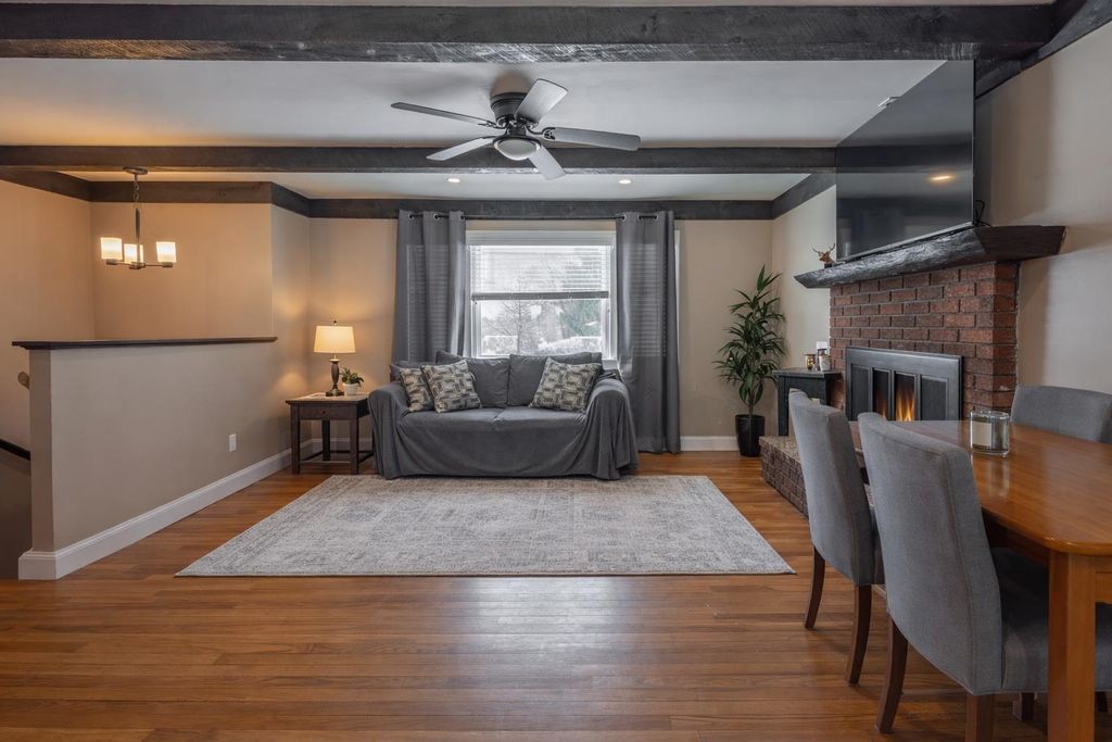 Photo of 70 Tenby Drive, Nashua, NH 03062 (MLS # 5078271)