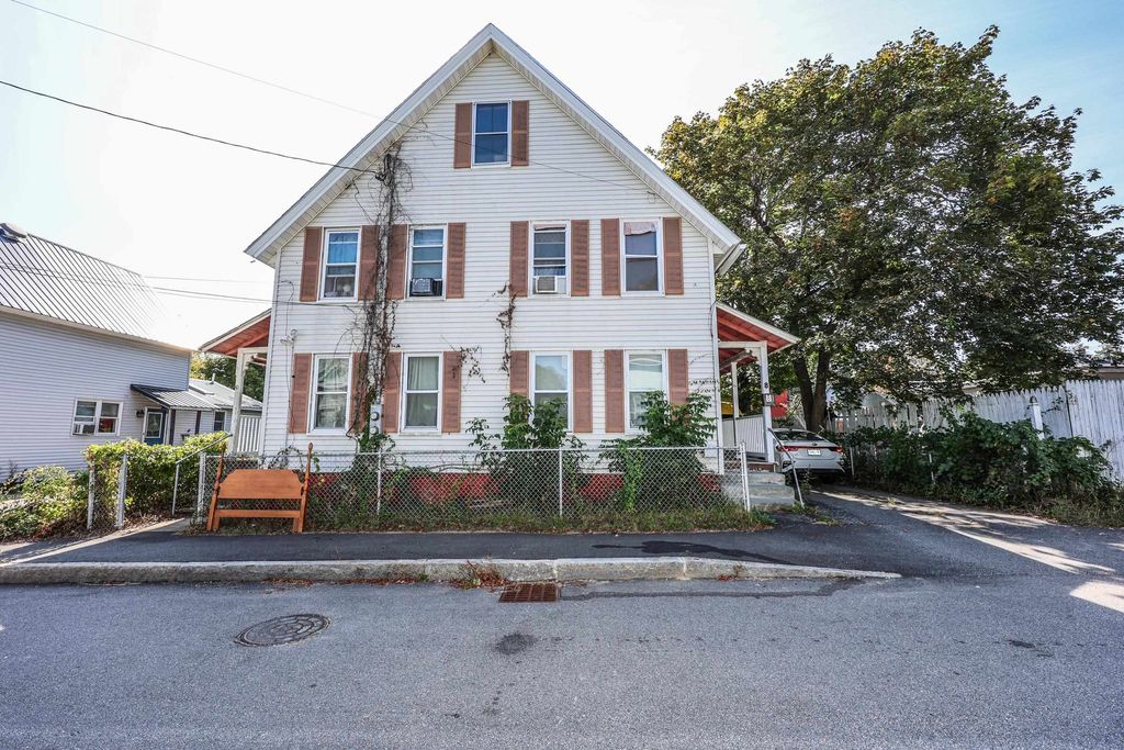 Photo of 810 Granite Avenue, Concord, NH 03301 (MLS # 5062578)