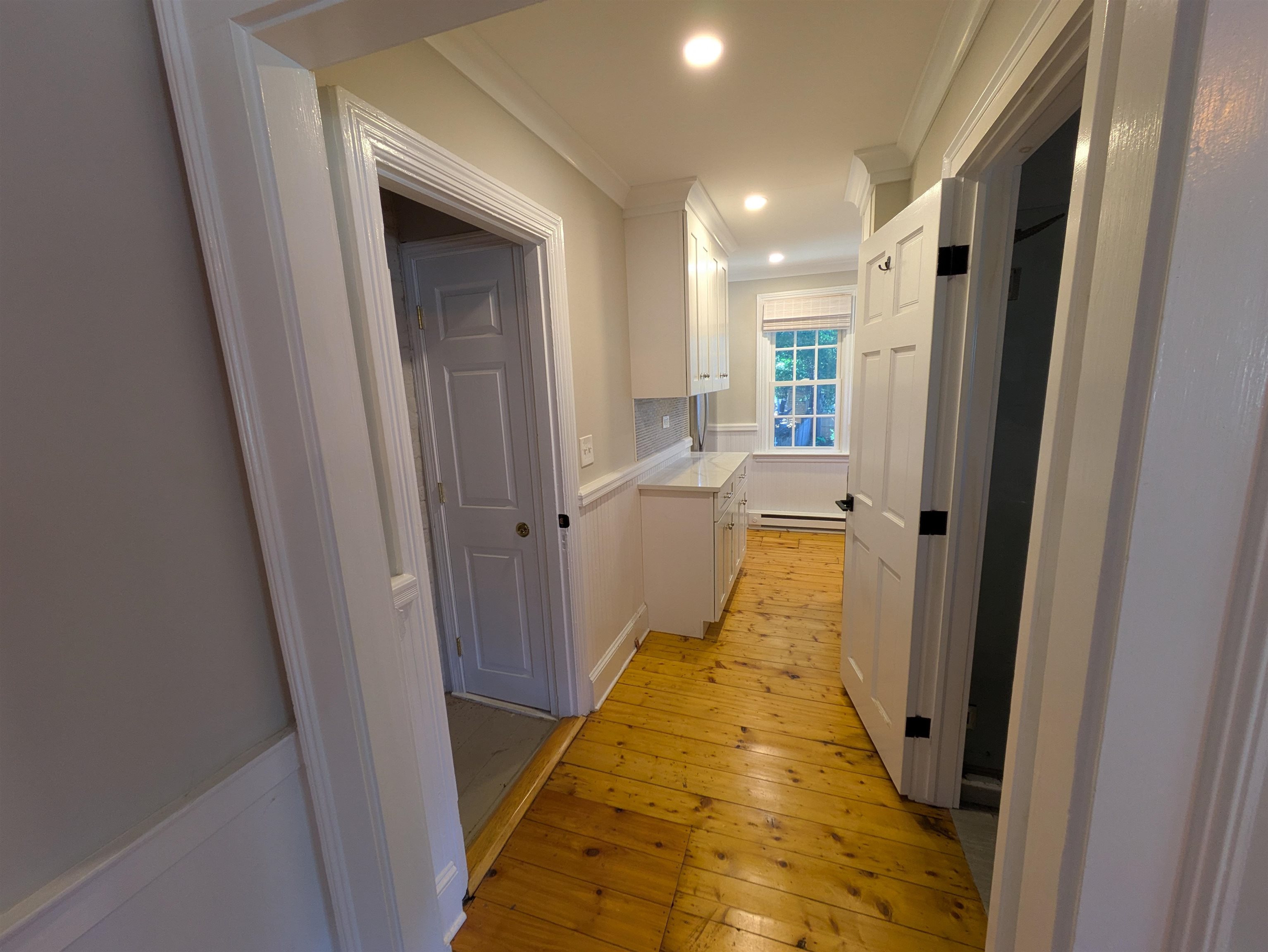 2 Court Street 4