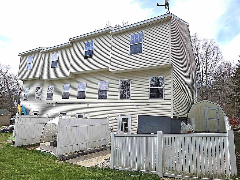 Photo of 67 Glen Street #Unit 1, Farmington, NH 03835 (MLS # 5085679)