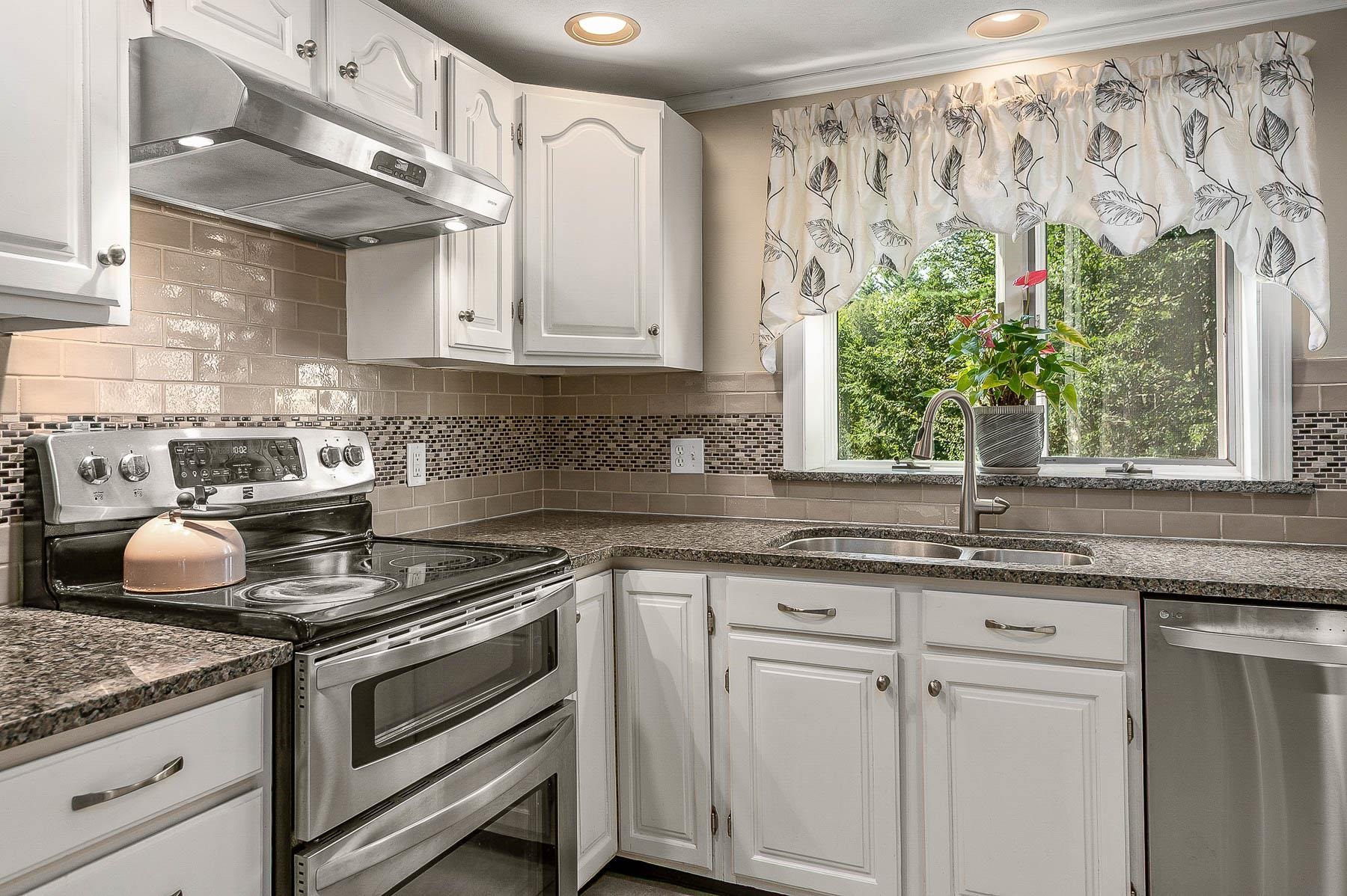 9 Pleasant View Drive