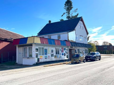 8 Wallace Street Rochester NH 03867