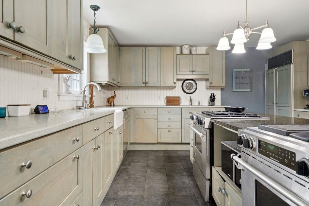 Photo of 11 Turnpike Road, Grafton, NH 03240 (MLS # 5069134)