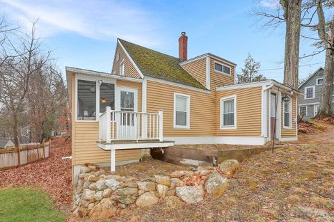6 Milford Street Amherst NH 03031