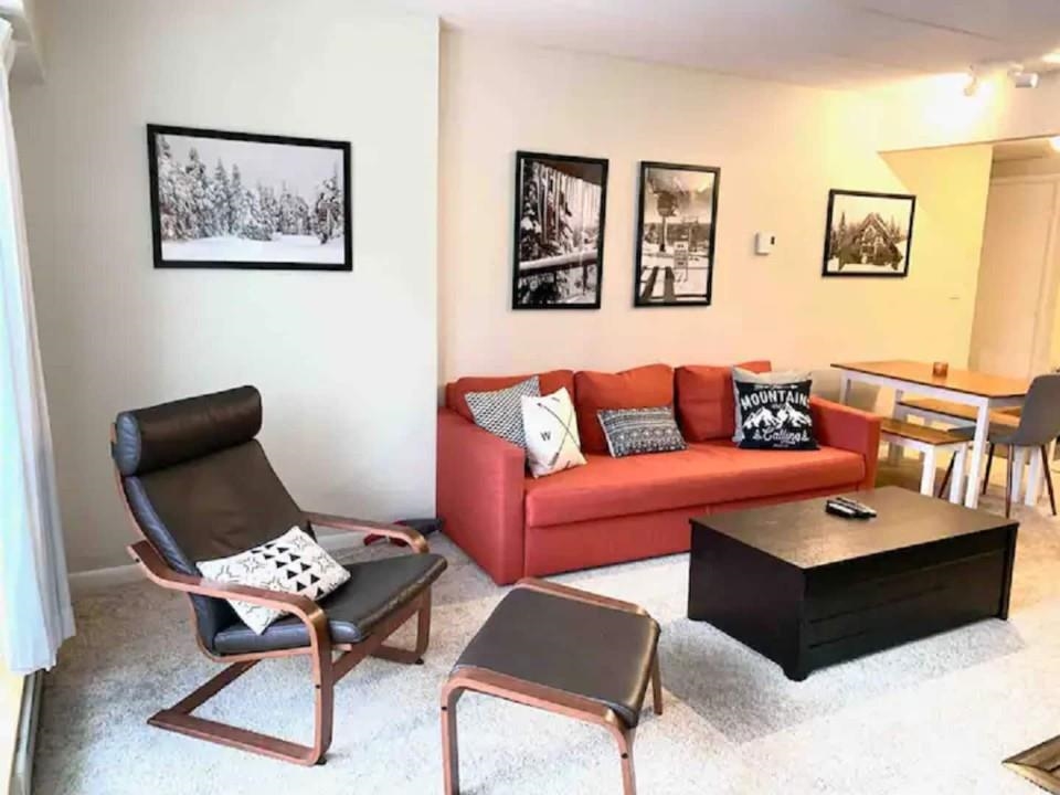 135 E Mountain Road 1D5