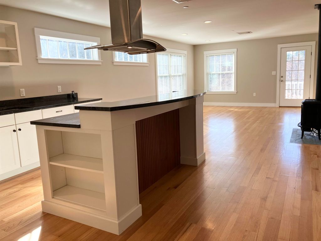 Photo of 26 N Main Street #7, Mont Vernon, NH 03057 (MLS # 5066933)