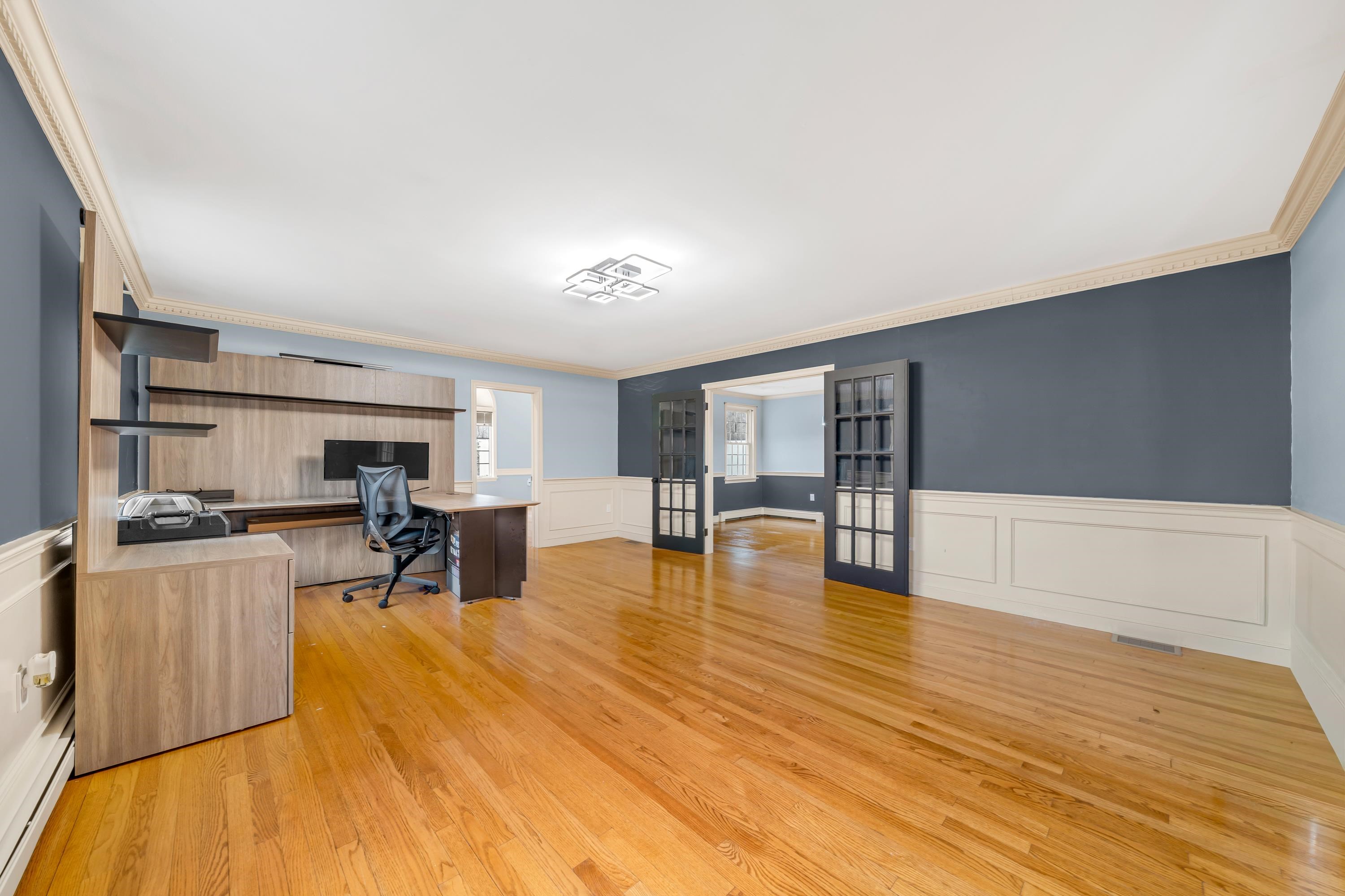 5 Bedros Street