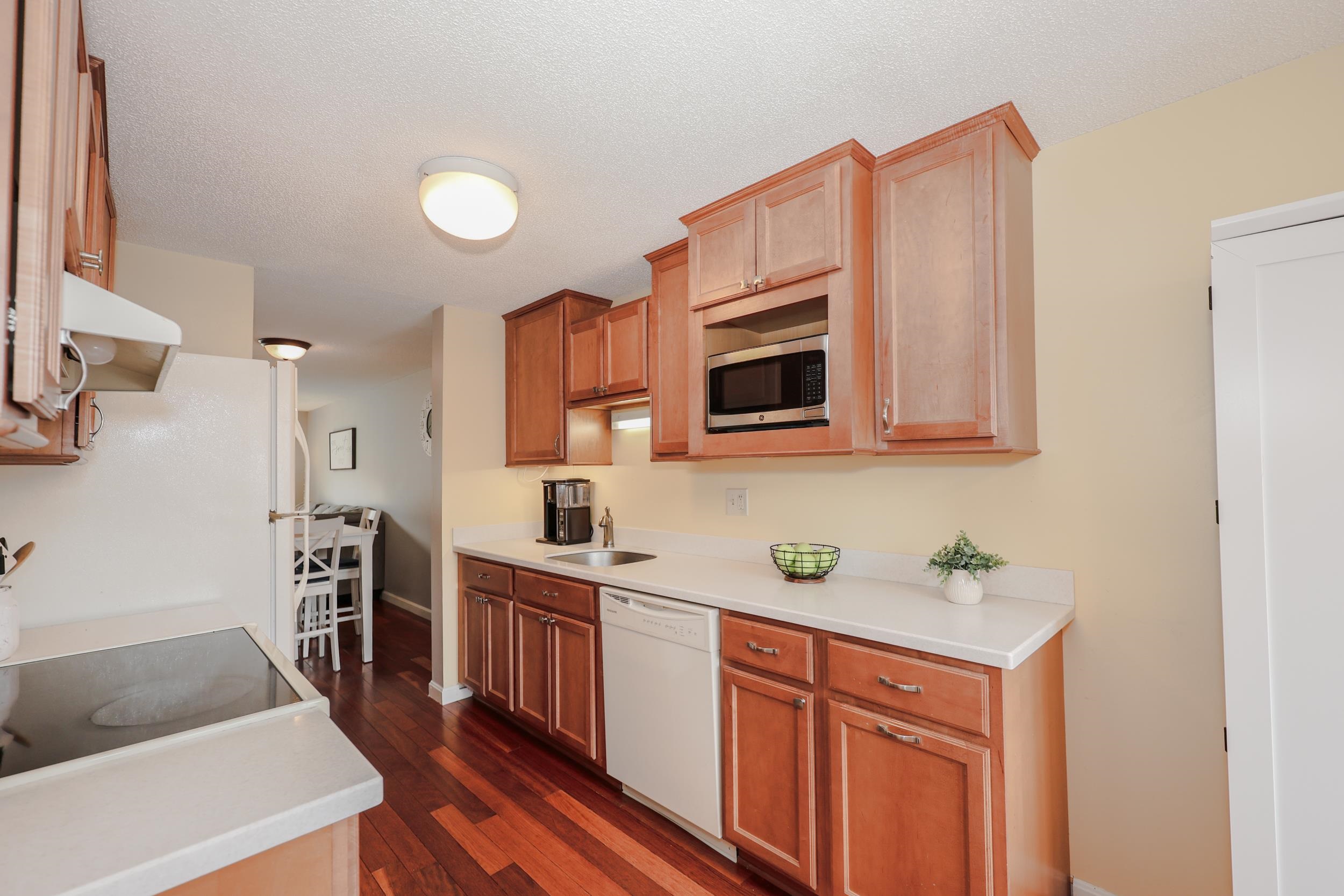 123 Fox Hollow Drive